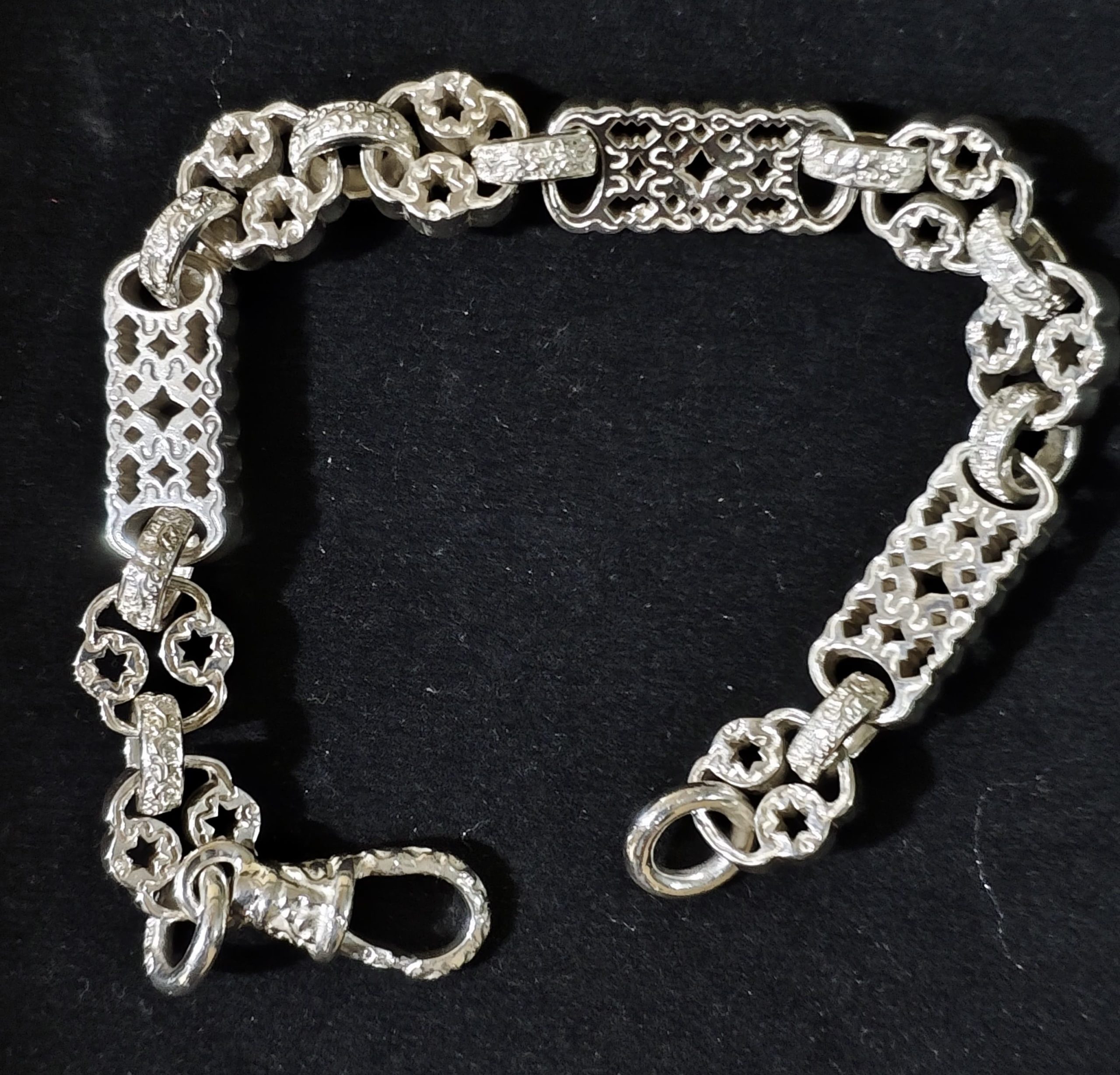 WhatsApp Image 2025-06-20 at 22.50.54